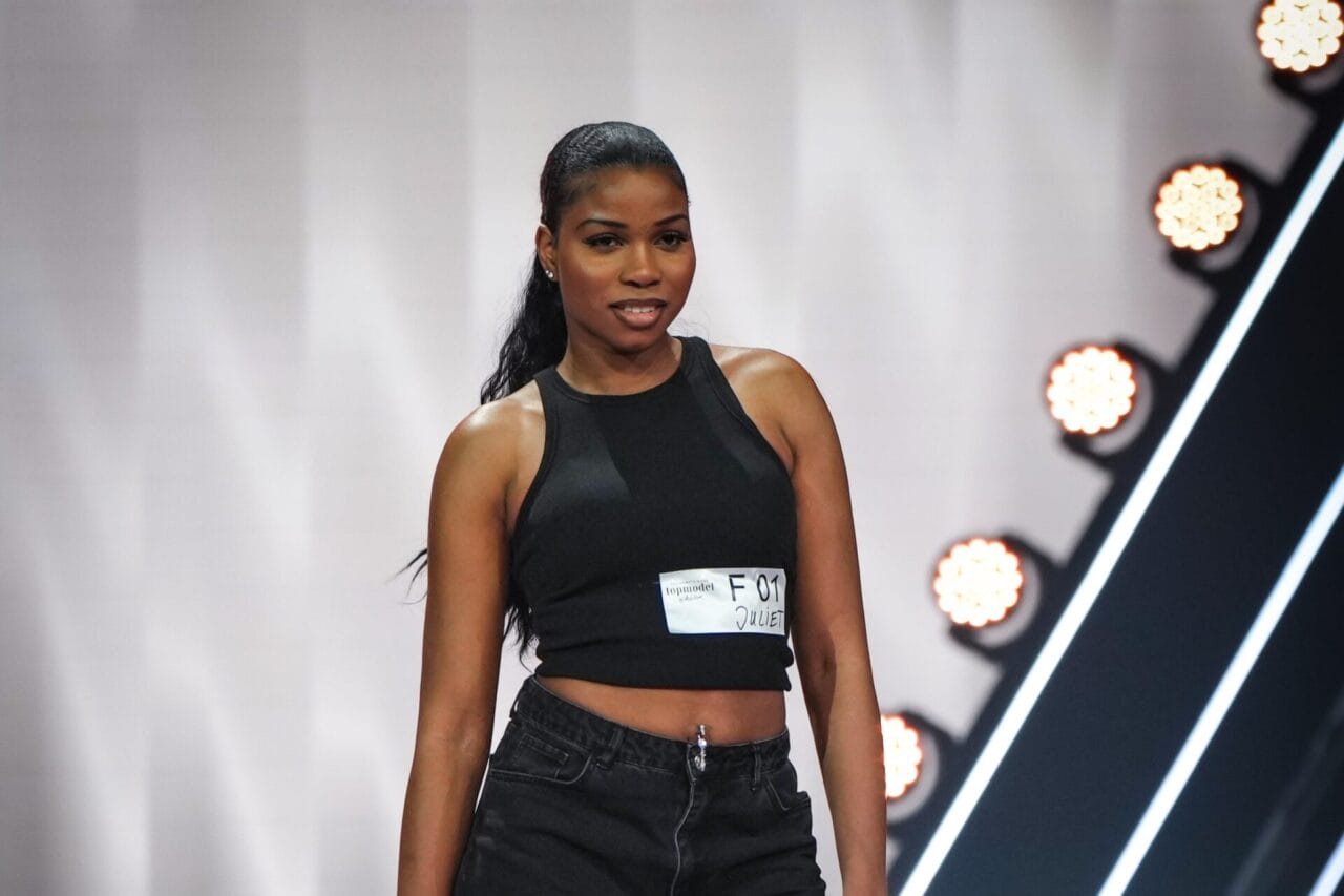 GNTM 2026 Juliet im Interview: „Ich bin ein Twin, dieses Jahr bin ich mit meiner Zwillingsschwester bei #GNTM dabei“