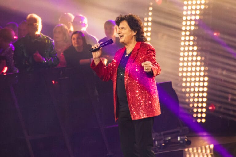 Olaf der Flipper: Auto-Panne nach „Silvester-Schlagerbooom“! Olaf der Flipper: Auto-Panne nach „Silvester-Schlagerbooom“!