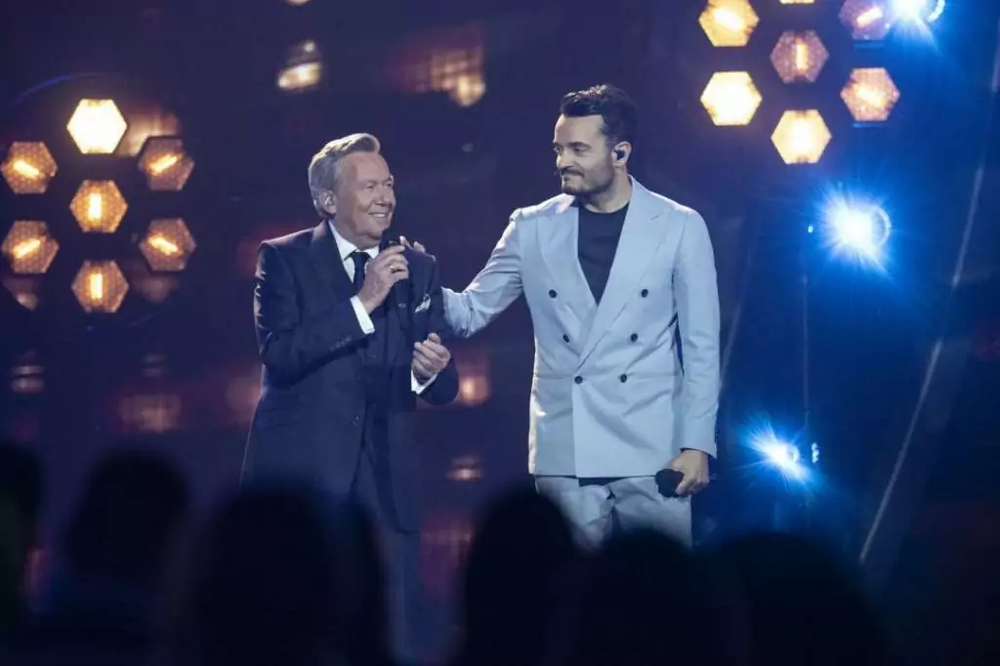 Giovanni Zarrella: "50 Jahre Roland Kaiser" - HIER gibt es die Tickets » Immer wieder sonntags Giovanni Zarrella: "50 Jahre Roland Kaiser" - HIER gibt es die Tickets » Immer wieder sonntags