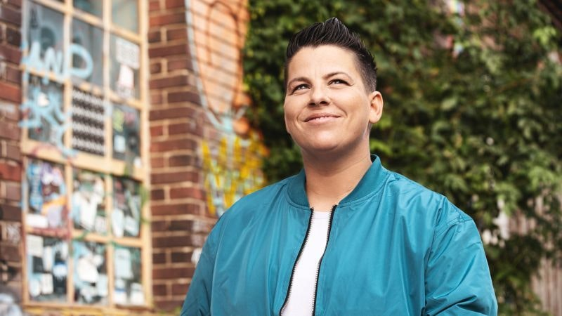 Kerstin Ott: Endlich Nichtraucher! - Exklusiv-Interview zum Heimspiel in Büsum » Mike Leon Grosch Kerstin Ott: Endlich Nichtraucher! - Exklusiv-Interview zum Heimspiel in Büsum » Mike Leon Grosch