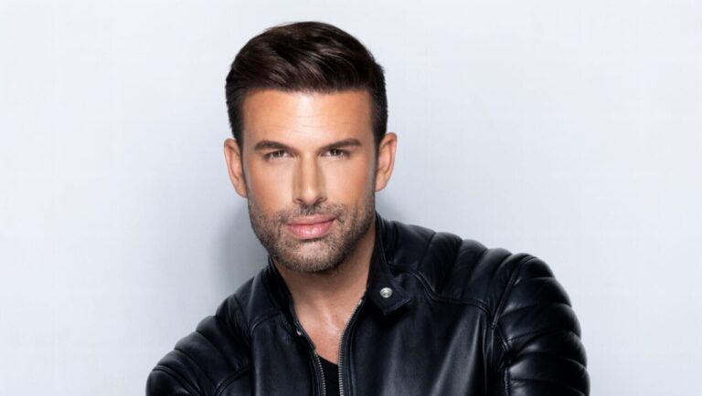 Jay Khan feiert Silvester mit Freundin und Mutter bei Florian Silbereisen: „Die wichtigsten Frauen in meinem Leben“