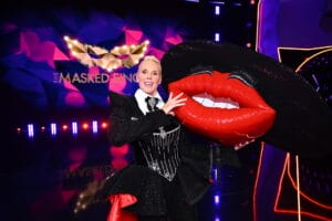 "The Masked Singer": DIESER Hollywood-Star war der Kussmund! » masked singer Joyn Tms12 Show2 3306917