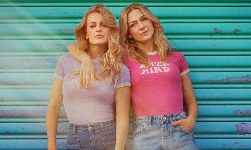 Linda Hesse & Julia Lindholm starten als Duo "2theMoonbeats" durch! Uns verrieten sie, wie es dazu kam & was sie planen!