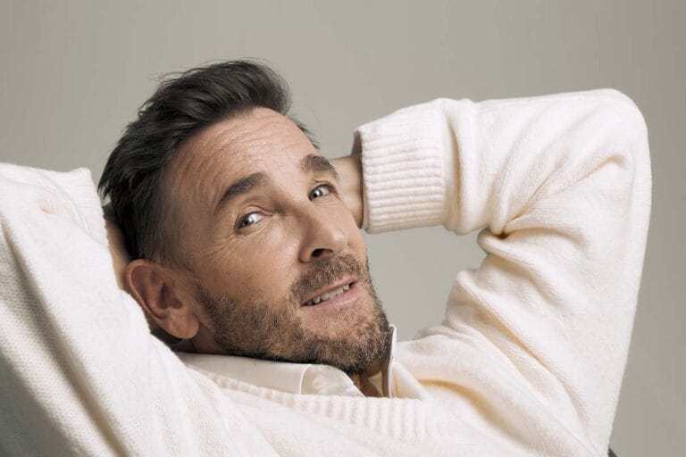 “Bergdoktor”-Star Mark Keller auf den Spuren von Peter Alexander!