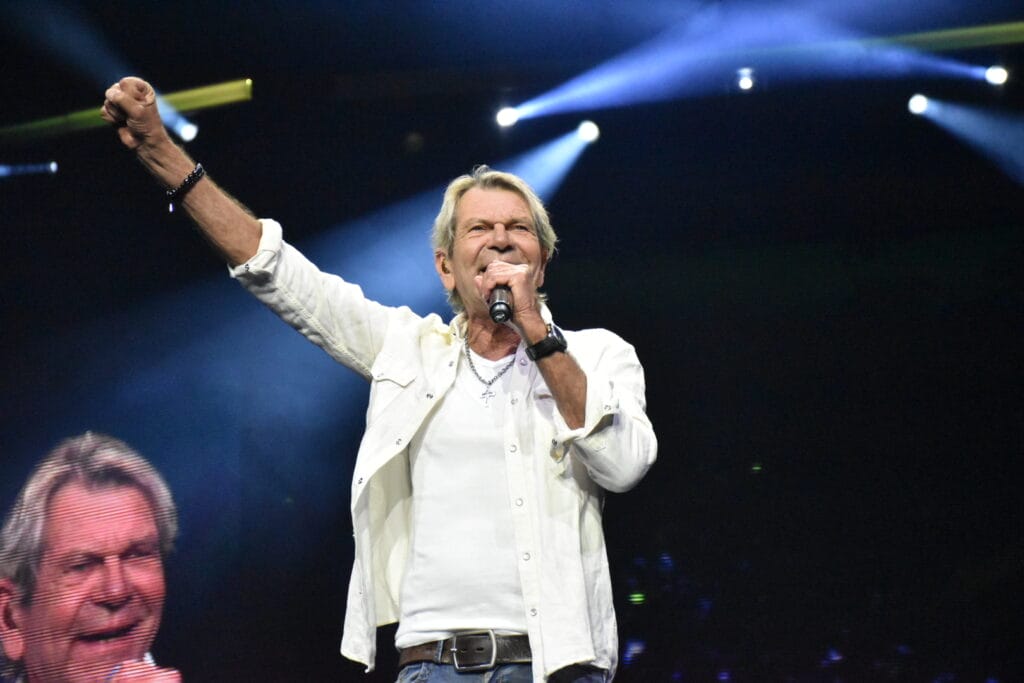 Matthias Reim Tour 2026: Schlagerlegende feiert 35 Jahre “Verdammt, ich lieb dich”! Alle Termine, Tickets & Infos!