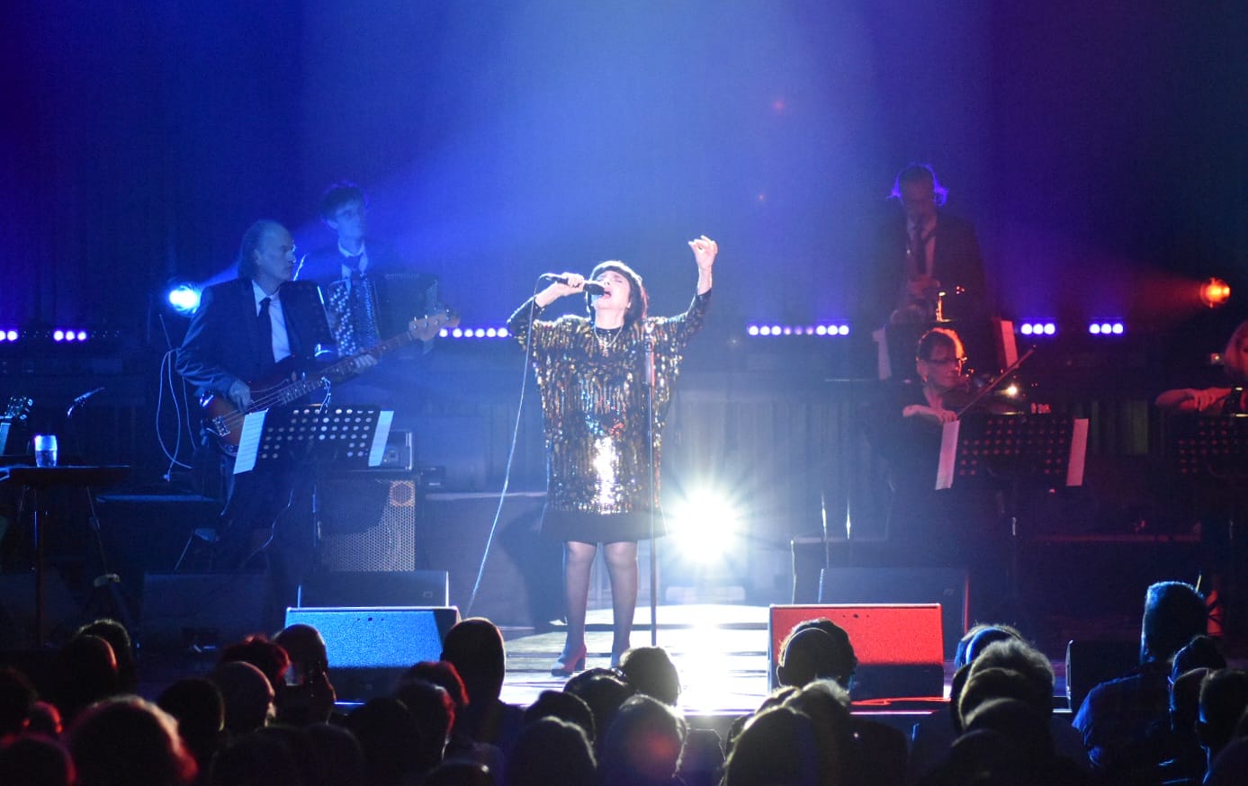 Mireille Mathieu auf Abschiedstour: Die schönsten Fotos von ihrem Konzert in Hannover