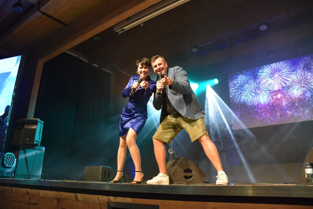 "Musikherbst am Wilden Kaiser" 2024: Marc Pircher & Francine Jordi mit grandiosem Auftakt - die Hütte kochte!