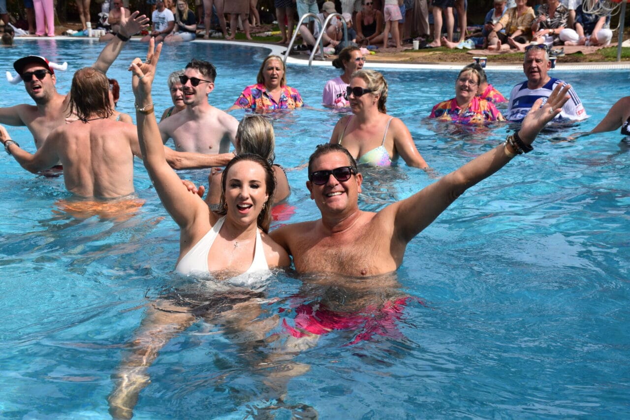 „Nacht des Deutschen Schlagers“ 2026: Die schönsten Fotos der Poolparty