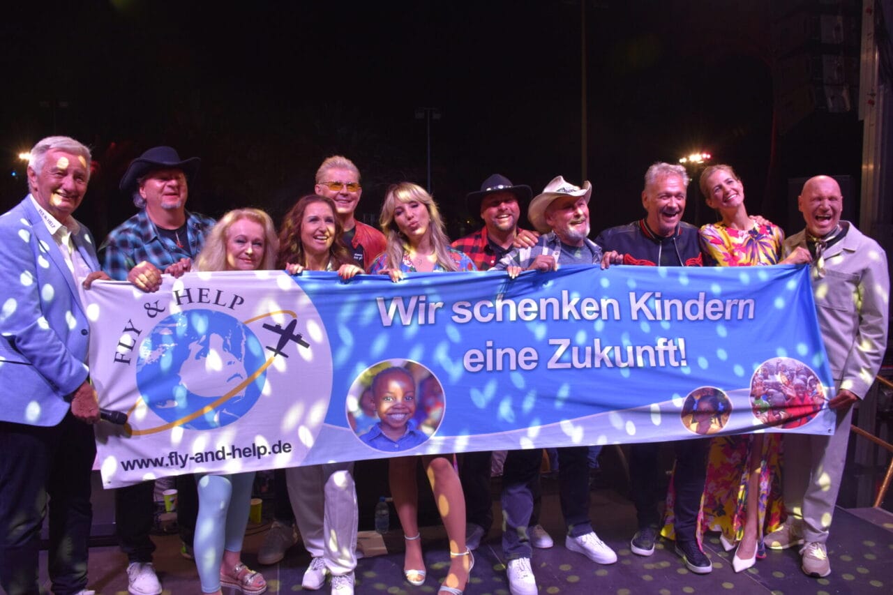 Nicole, Olaf Henning, Anita Hofmann uvm: Wahnsinnsstimmung bei „Nacht des Deutschen Schlagers“ zugunsten von Fly & Help!