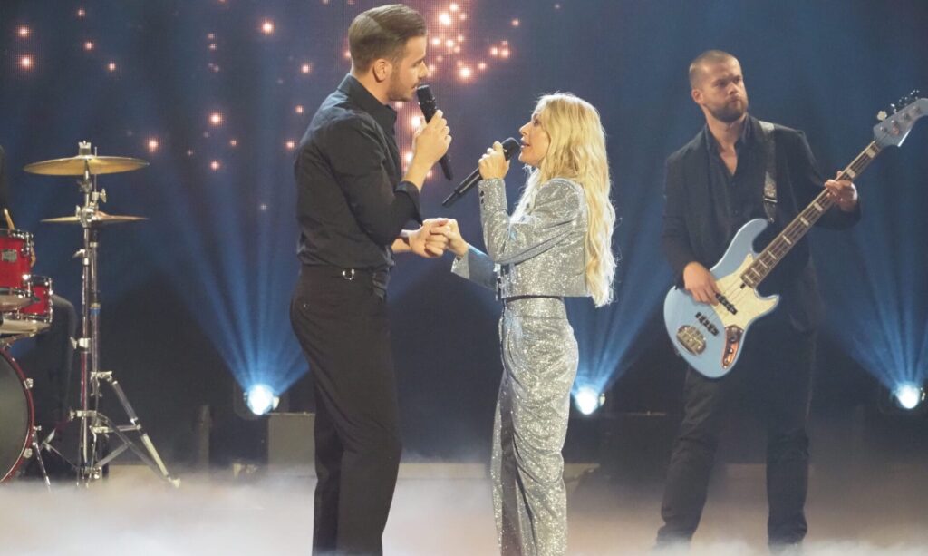 Eric Philippi & Michelle: Hochzeit in diesem Jahr? DIESE Andeutung fiel beim "Silvester-Schlagerbooom"! » anna-carina woitschack,Paulina Wagner Eric Philippi & Michelle: Hochzeit in diesem Jahr? DIESE Andeutung fiel beim "Silvester-Schlagerbooom"! » anna-carina woitschack,Paulina Wagner