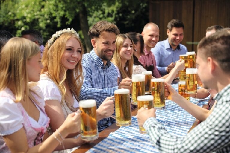 PARTYREISE TIPP: Auf zur „Friesen-Wiesn“ 2026 ins Wangerland!