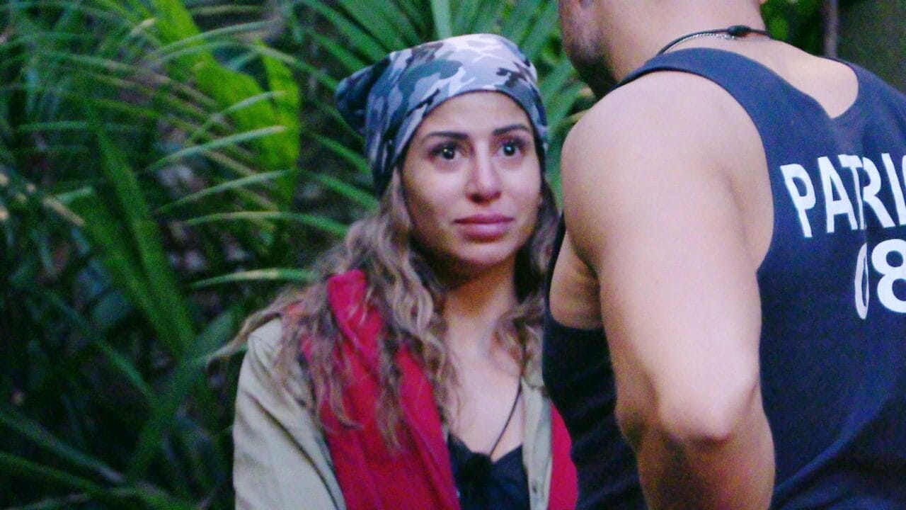 Patrick Romer zieht beim Dschungelcamp-Flirt mit Eva Benetatou die Reißleine und zeigt Grenzen auf! Patrick Romer zieht beim Dschungelcamp-Flirt mit Eva Benetatou die Reißleine und zeigt Grenzen auf!