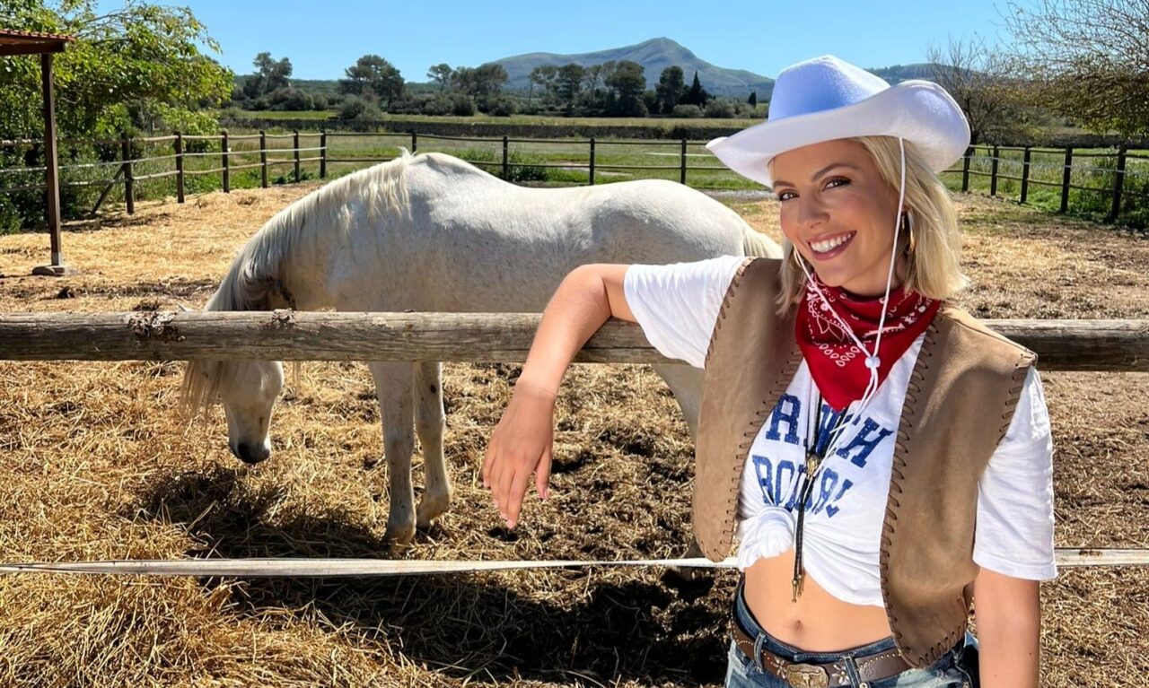 Paulina Wagner über neuen Song „Lucky & Luke“ & den Videodreh: Vogel stürmte auf Statist in Pferdekostüm zu!