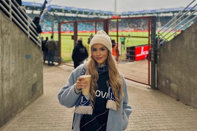 Pia-Sophie präsentiert neues Trikot des VfL Bochum: Mit uns sprach sie exklusiv über ihre Fan-Leidenschaft!