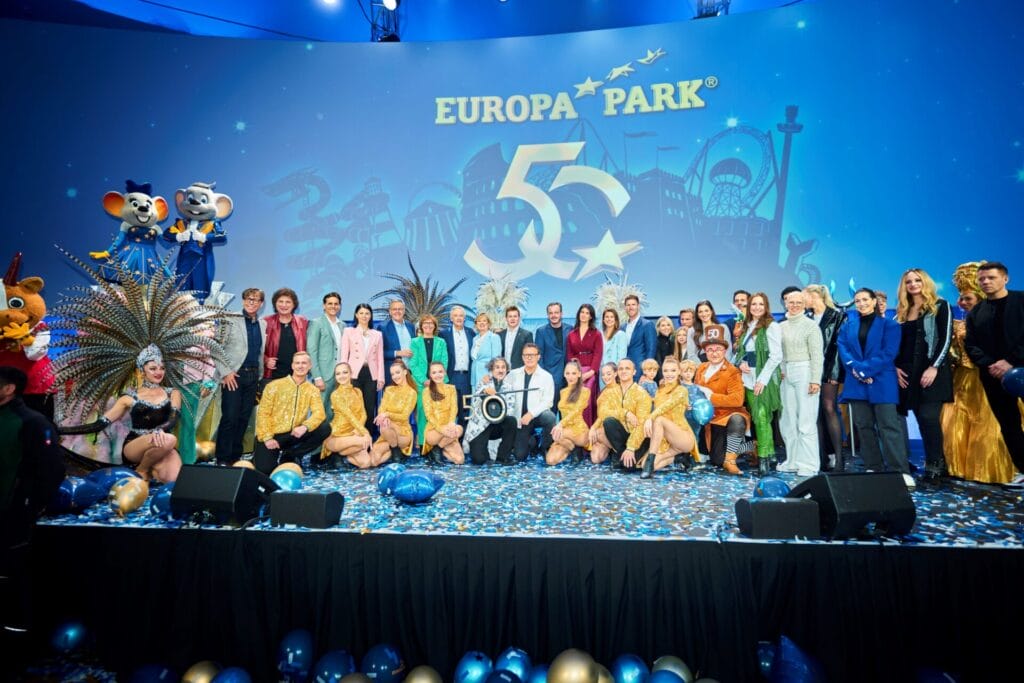 Mit Stefan Mross, Olaf der Flipper & weiteren Stars: Europa-Park läutet Jubiläumssaison ein! » Mickie Krause Mit Stefan Mross, Olaf der Flipper & weiteren Stars: Europa-Park läutet Jubiläumssaison ein! » Mickie Krause