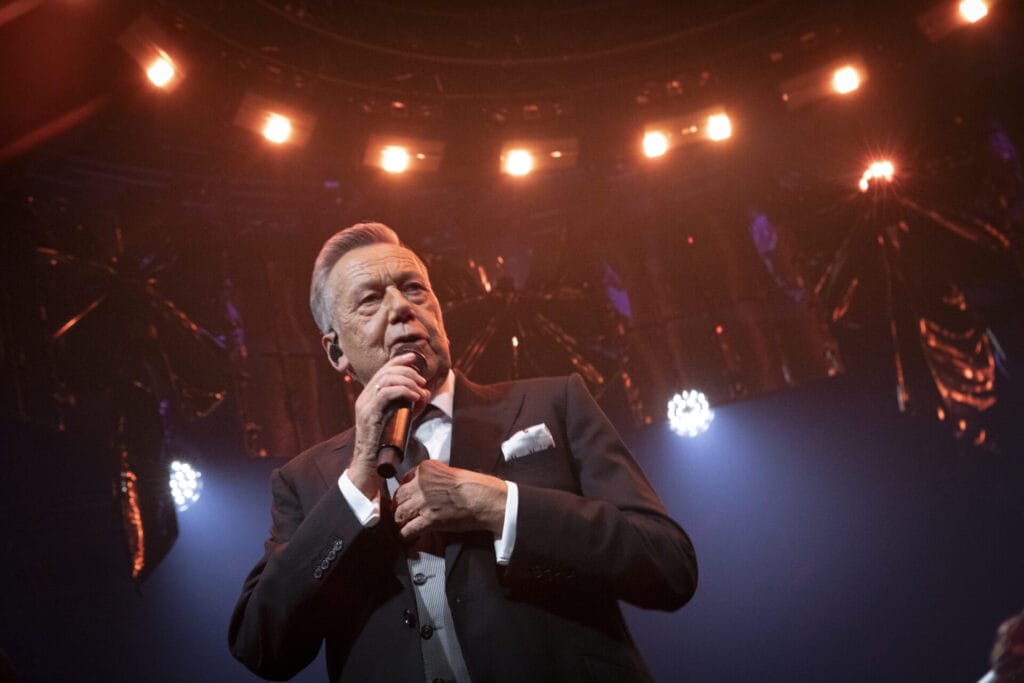 Musikpreis "Polyton": Roland Kaiser singt, Helene Fischer gewinnt Award! » Michelle Musikpreis "Polyton": Roland Kaiser singt, Helene Fischer gewinnt Award! » Michelle
