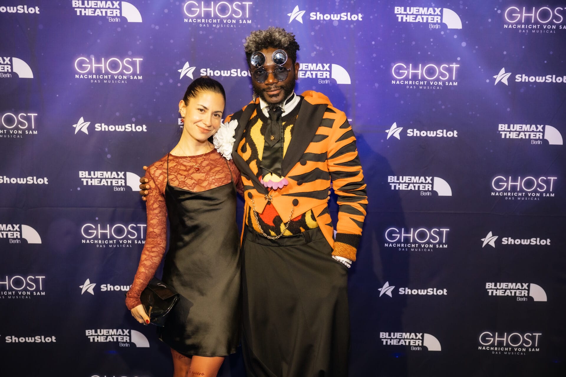 Red Carpet 09 Ghost Bluemax 2026 Didi Veron Mit Begleitung