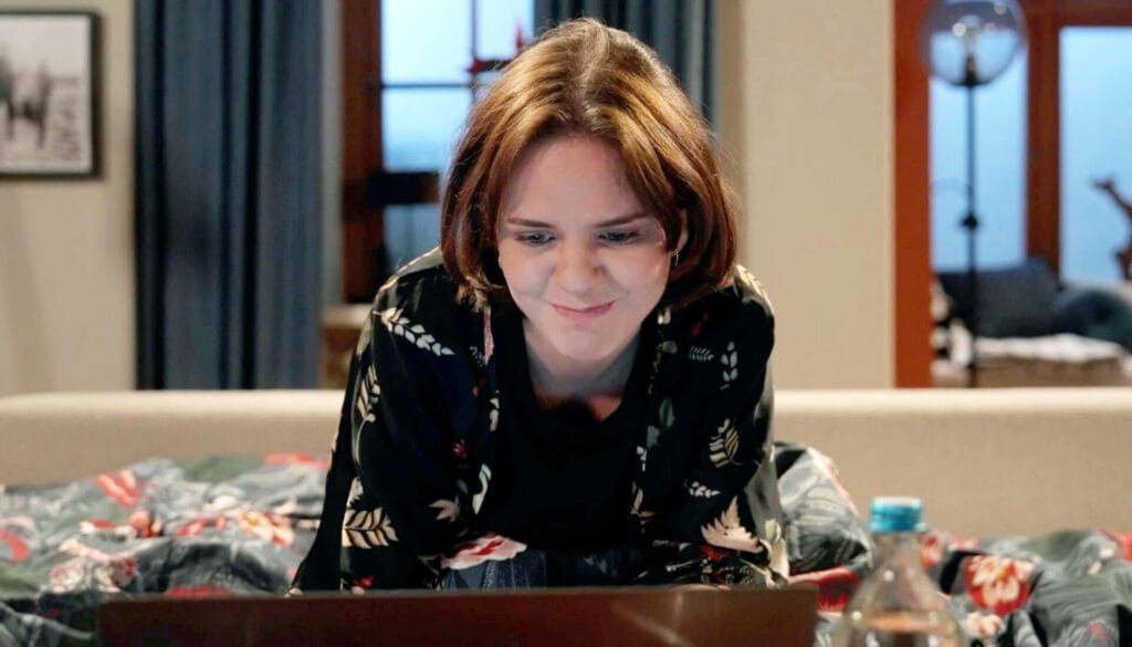 „Rote Rosen“ Vorschau nächste Folge: Bella steckt mit dem Rücken zur Wand