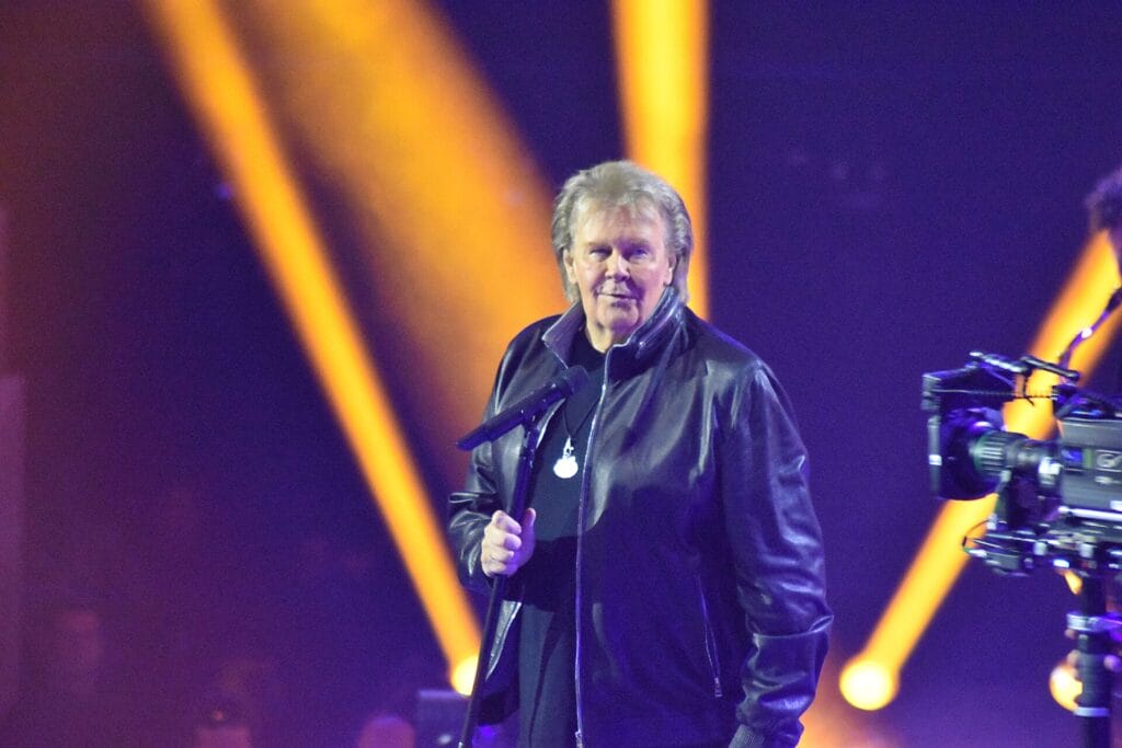 Howard Carpendale zu Gast bei "maischberger": Äußert er sich erneut deutlich über Trump? » Christian Geller "Schlagerchampions" 2025: Die schönsten Fotos von allen Stars