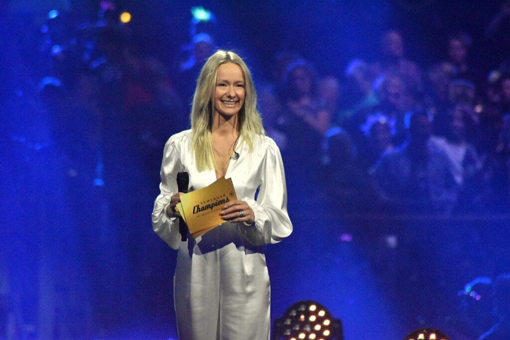 Christin Stark verrät, wie es zur Song-Trilogie kam und wie es um ihr neues Album steht » Troglauer "Schlagerchampions" 2025: Die schönsten Fotos von allen Stars