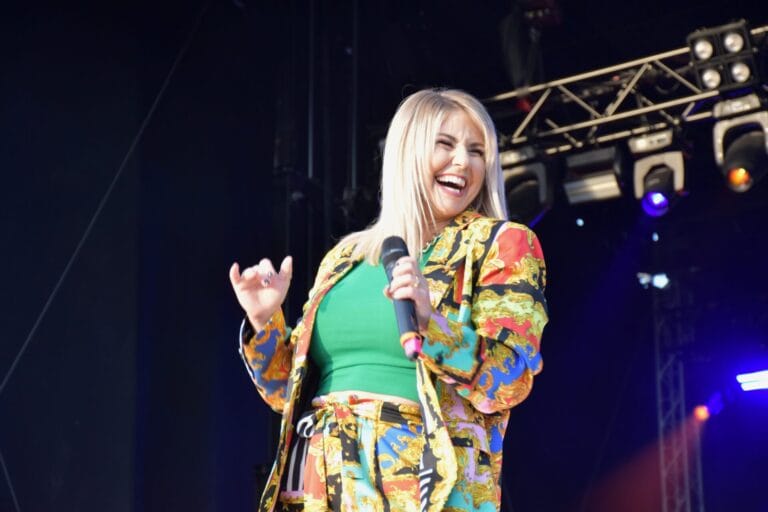 "Schlagerinsel" in Berlin 2022: Die schönsten Fotos