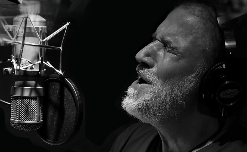 Marc Marshall: Sein Vater Tony Marshall lebt in seinem neuen Album "Times to Love" weiter » Alexandra Hofmann Marc Marshall: Sein Vater Tony Marshall lebt in seinem neuen Album "Times to Love" weiter » Alexandra Hofmann