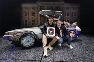 Stefanie Hertel, Pia-Sophie & weitere Stars nach "Zurück in die Zukunft"-Musicalpremiere einig: "Das gab es noch nie!" » stefanie hertel Se Zurueckindiezukunft Dasmusical Premiere Francis Fulton Smith Elton Delorean Fototermin Mat2699