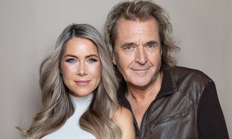 Simone & Charly Brunner legen "Wir sind alle über 40" neu auf! Und feiern bei "Immer wieder sonntags" TV-Premiere!