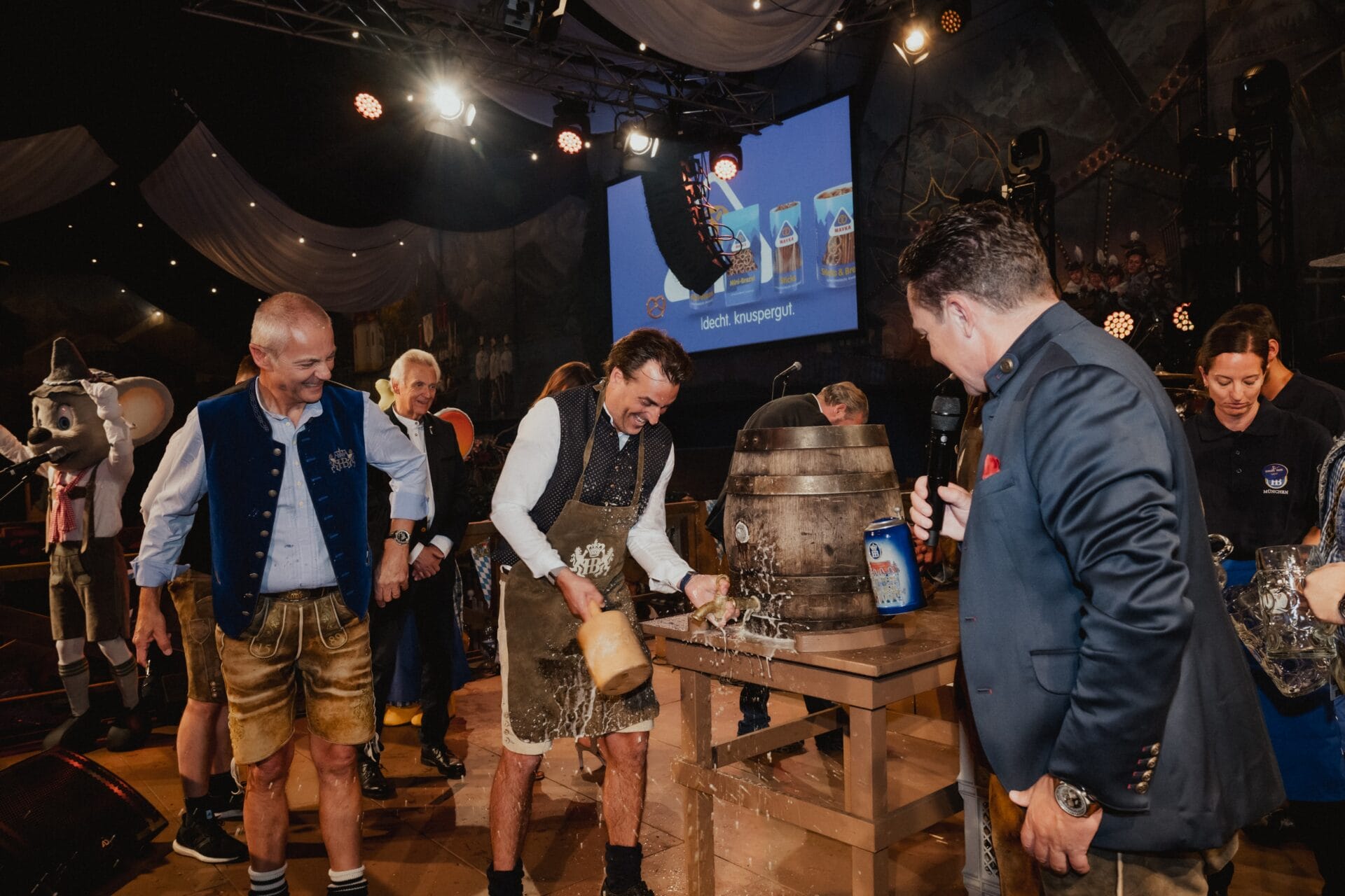 Stefan Mross eröffnet Oktoberfest-Saison im Europa-Park!
