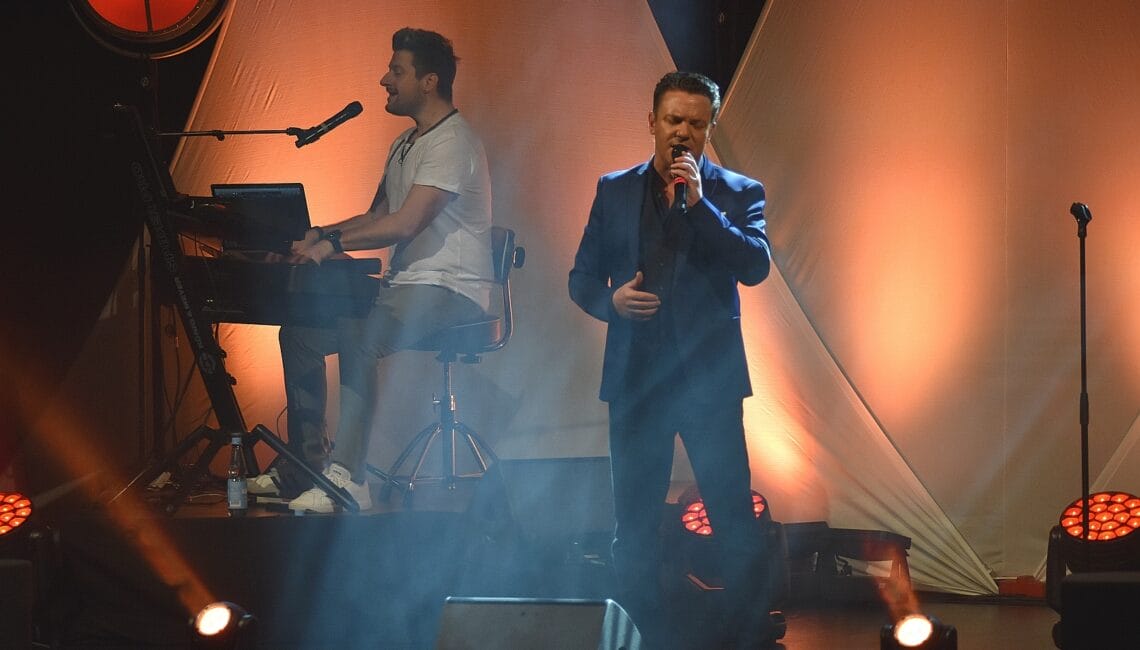 stefan-mross-und-co.-auf-„immer-wieder-schlager-tour-die-schönsten-fotos-42