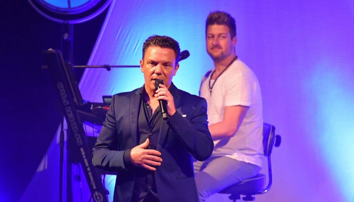 stefan-mross-und-co.-auf-„immer-wieder-schlager-tour-die-schönsten-fotos-43