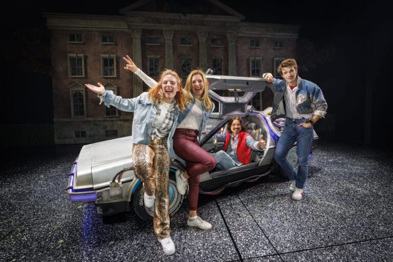 Stefanie Hertel nach „Zurück in die Zukunft“-Musicalpremiere: „Das gab es noch nie!“ Stefanie Hertel nach „Zurück in die Zukunft“-Musicalpremiere: „Das gab es noch nie!“