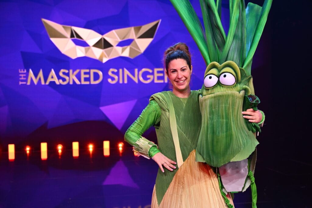 "The Masked Singer": Lauch demaskiert - DIESE Moderatorin steckte im Kostüm! » Matthias Reim "The Masked Singer": Lauch demaskiert - DIESE Moderatorin steckte im Kostüm!