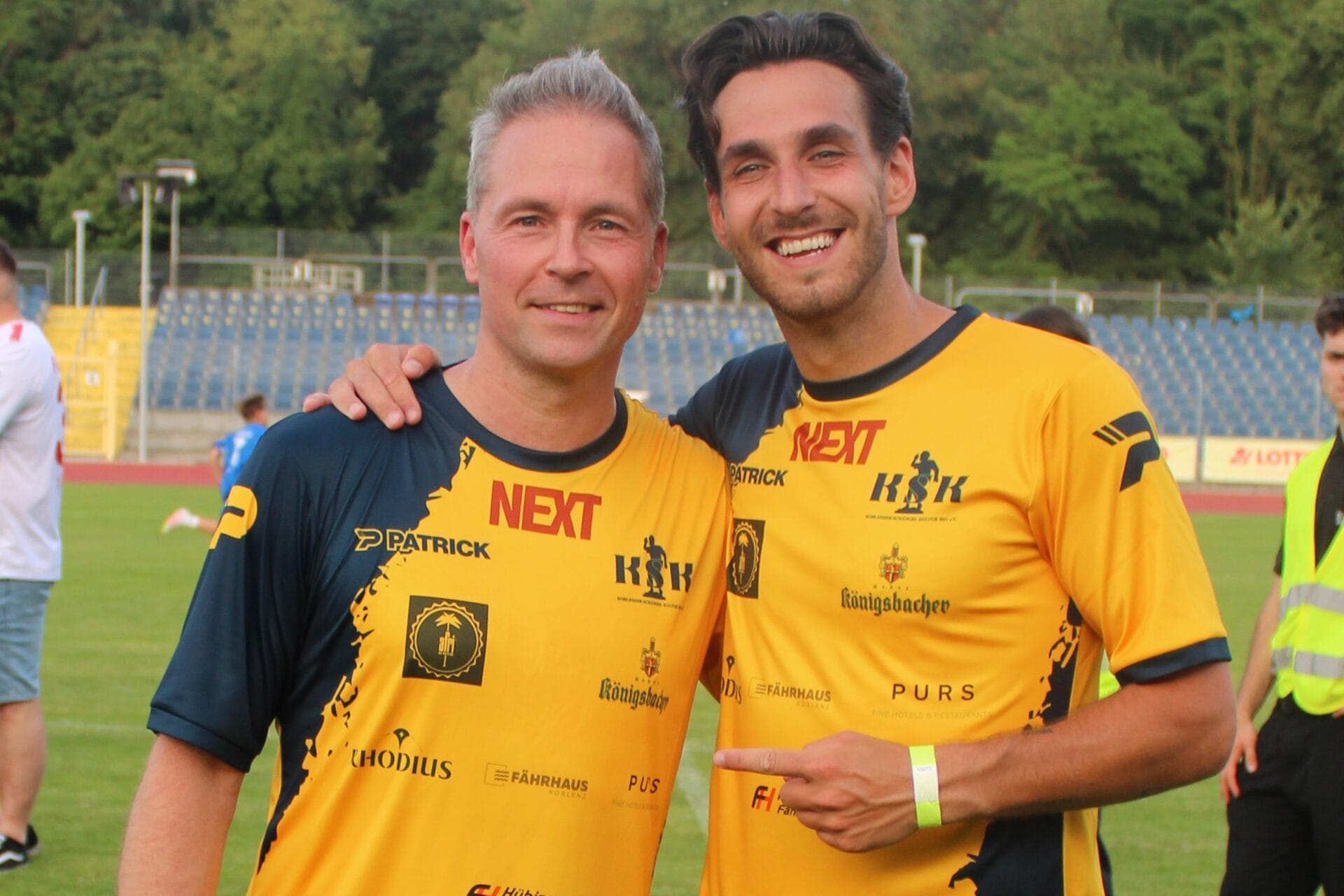 Vincent Gross, Ramon Roselly uvm: Die schönsten Fotos vom Benefizspiel für Fly & Help in Koblenz