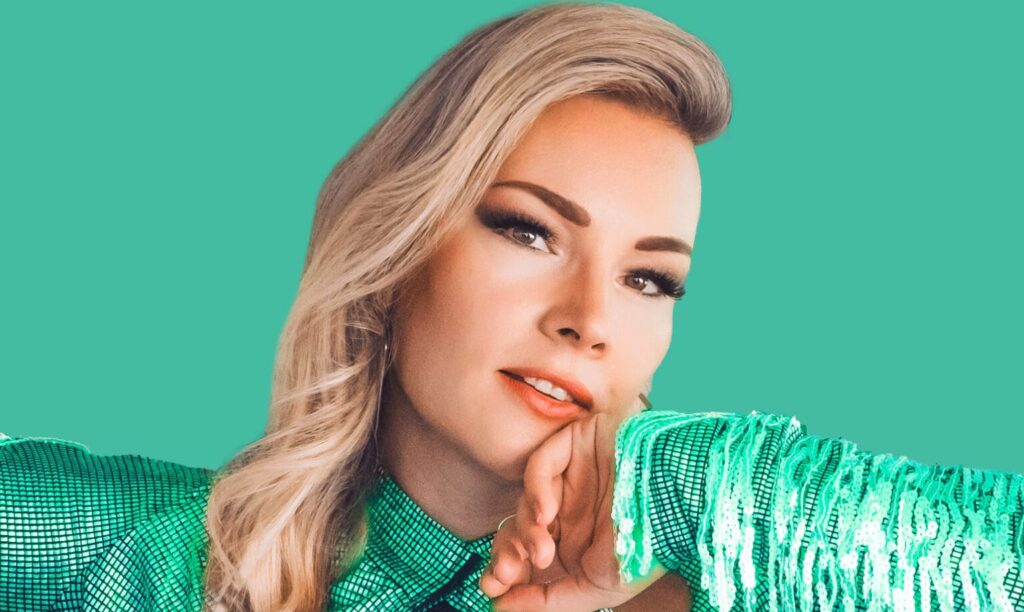 Vivien Gold: Neue Single "Puppenspieler" zu ihrem 5-jährigen Jubiläum