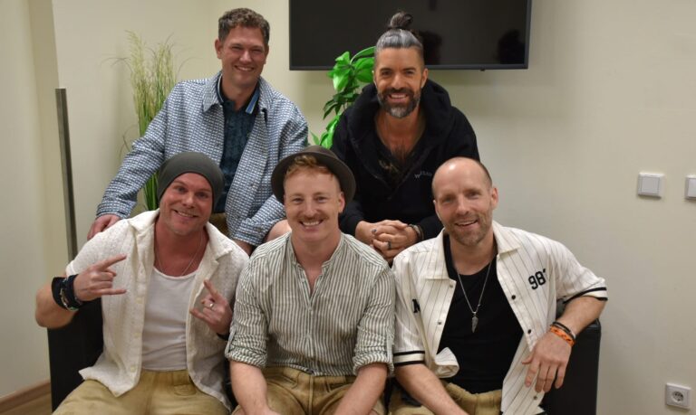 voXXclub: Neuer Song „Schön genug“ setzt ein Zeichen für Selbstakzeptanz!