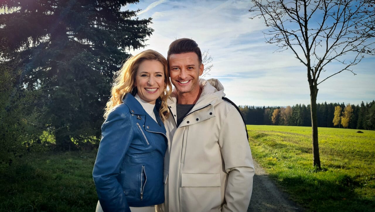 „Weihnachten auf Gut Aiderbichl“: Gäste von Stefanie Hertel & Marco Ventre jetzt bekannt! „Weihnachten auf Gut Aiderbichl“: Gäste von Stefanie Hertel & Marco Ventre jetzt bekannt!