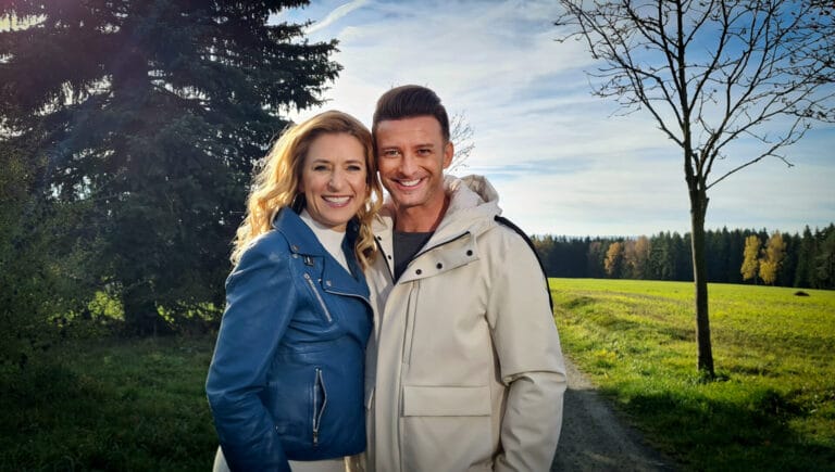 „Weihnachten auf Gut Aiderbichl“: Gäste von Stefanie Hertel & Marco Ventre jetzt bekannt! „Weihnachten auf Gut Aiderbichl“: Gäste von Stefanie Hertel & Marco Ventre jetzt bekannt!