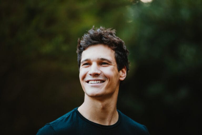 Wincent Weiss legt Weihnachtsalbum neu auf - und ist erneut beim "Adventsfest" dabei!