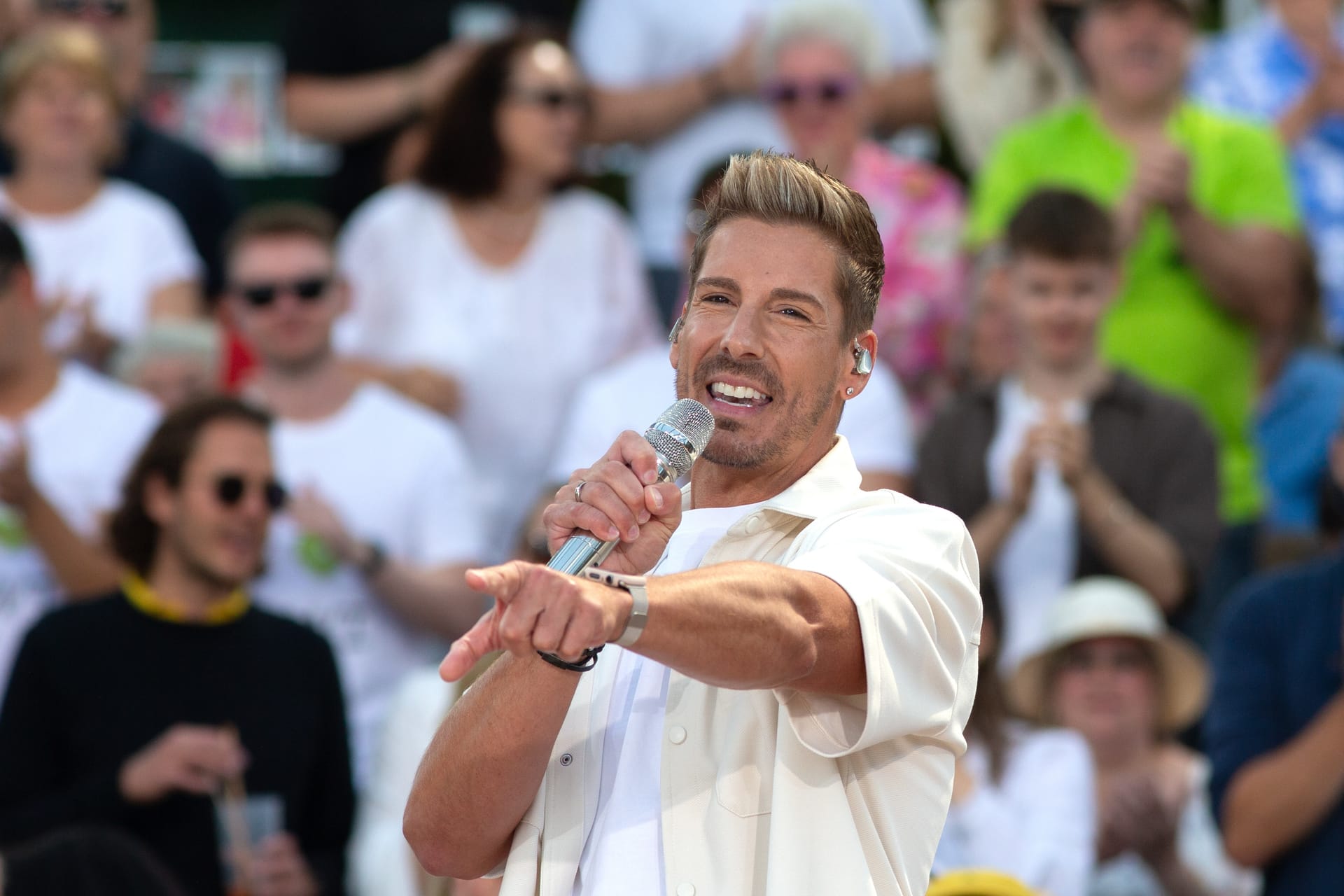 ZDF-Fernsehgarten 2025: Die schönsten Fotos der Discofox-Ausgabe am 24.08.25