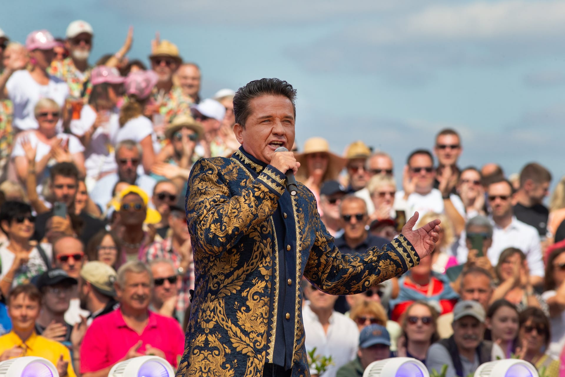 ZDF-Fernsehgarten 2025: Die schönsten Fotos der Discofox-Ausgabe am 24.08.25