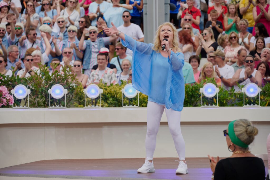 ZDF-Fernsehgarten 2025: Die schönsten Fotos der "Ice Ice Baby"-Ausgabe am 20.07.25