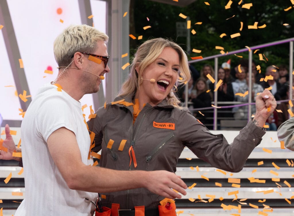 ZDF-Fernsehgarten 2025: Die schönsten Fotos der "SchlagerDARTEN"-Ausgabe vom 25.05.25 » Andreas Gabalier Zdf Fernsehgarten