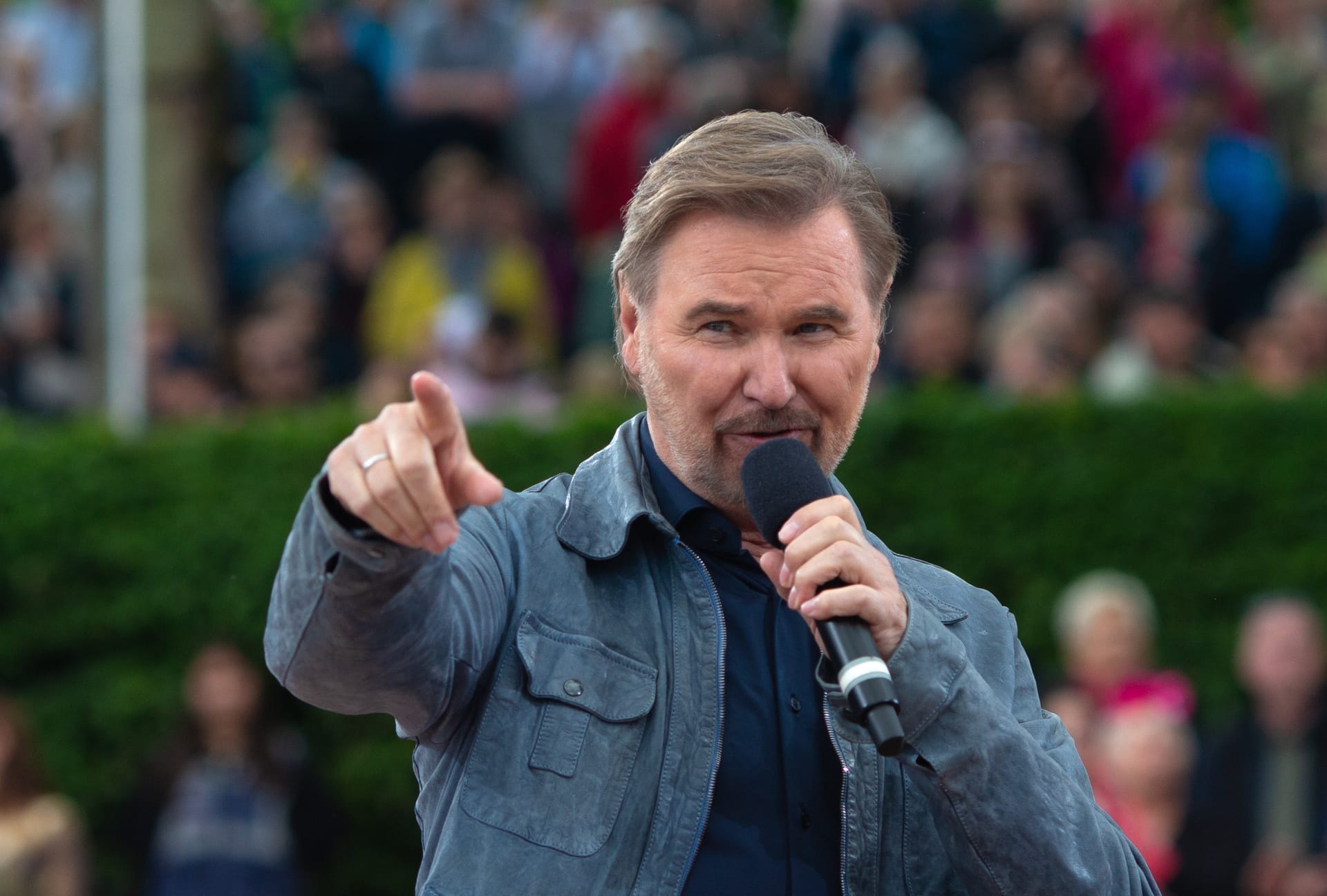 ZDF-Fernsehgarten 2025: Die schönsten Fotos der "SchlagerDARTEN"-Ausgabe vom 25.05.25